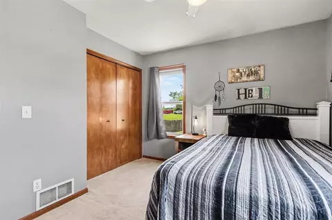 Bedroom - 20221 Partello, Marshall, MI 49068 photo 4 of 6