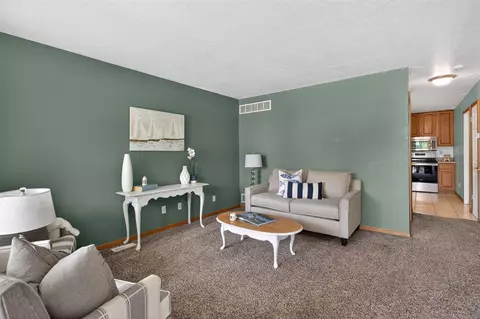 Living - 12938 Kelley, Brooklyn, MI 49230 photo 1 of 4