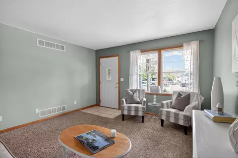 Living - 12938 Kelley, Brooklyn, MI 49230 photo 1 of 2