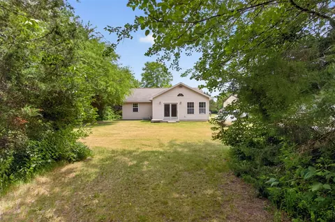 Exterior - 12938 Kelley, Brooklyn, MI 49230 photo 3 of 7