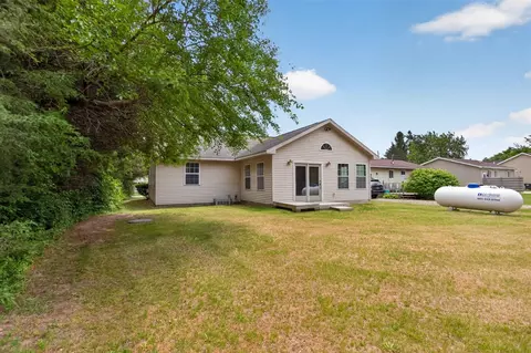 Exterior - 12938 Kelley, Brooklyn, MI 49230 photo 7 of 7