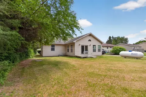 Exterior - 12938 Kelley, Brooklyn, MI 49230 photo 7 of 7