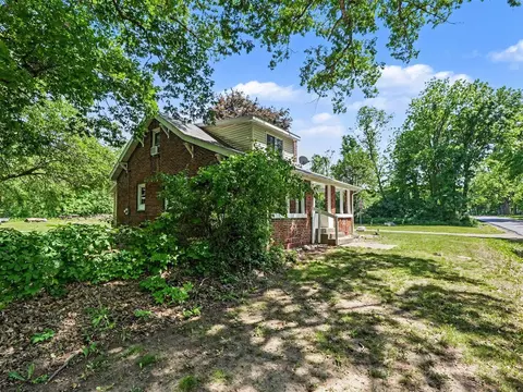 Exterior - 6375 Benton, Jackson, MI 49201 photo 4 of 7