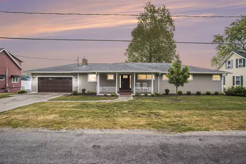 905 Elm, Colon, MI 49040