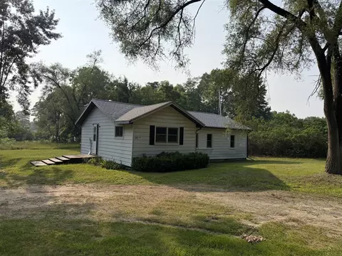 391 N Briggs, Middleville, MI 49333