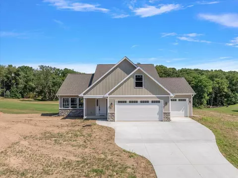 Exterior - 237 Markus Gln, Plainwell, MI 49080 photo 2 of 11