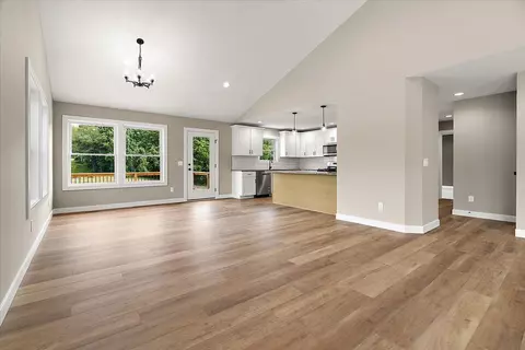 Living - 237 Markus Gln, Plainwell, MI 49080 photo 3 of 7