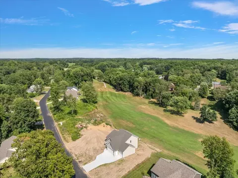 View/Area - 237 Markus Gln, Plainwell, MI 49080 photo 6 of 12