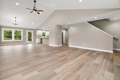 Living - 237 Markus Gln, Plainwell, MI 49080 photo 2 of 7