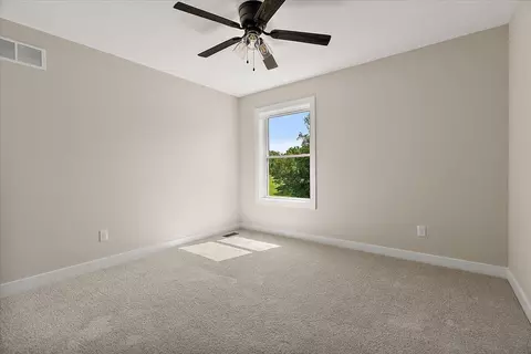 Bedroom - 237 Markus Gln, Plainwell, MI 49080 photo 5 of 10