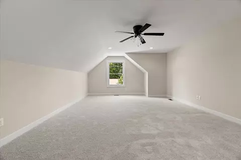 Bedroom - 237 Markus Gln, Plainwell, MI 49080 photo 3 of 10