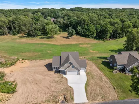 View/Area - 237 Markus Gln, Plainwell, MI 49080 photo 2 of 12