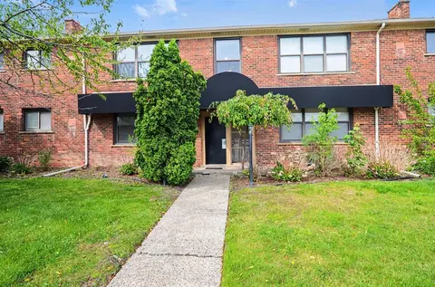 25749 Woodward #105, Royal Oak, MI 48067