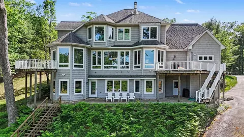 5628 W Longbridge, Pentwater, MI 49449