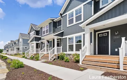 6648 S S Sq #50, Rockford, MI 49341