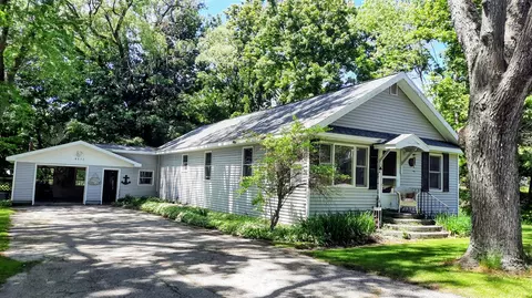 8052 Schroeder, Onekama, MI 49675