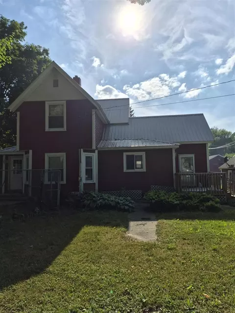 329 Beech, Freeport, MI 49325 photo 2