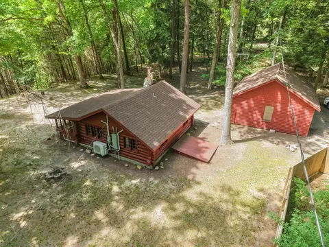 Exterior - 1464 E Gardner, Newaygo, MI 49337 photo 10 of 12