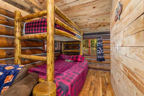 Bedroom - 1464 E Gardner, Newaygo, MI 49337 photo 1 of 2