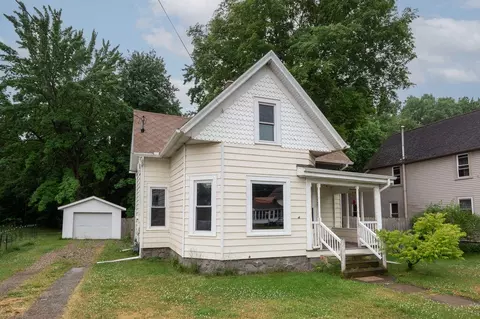 436 E Division, Dowagiac, MI 49047