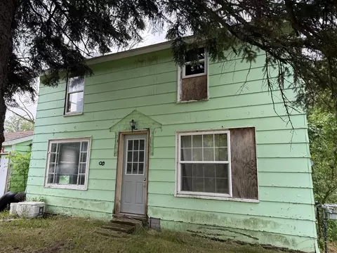 108 E North, Edmore, MI 48829