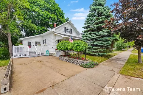 511 E Riv, Cadillac, MI 49601