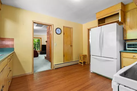 Kitchen - 4271 Willis, Milan, MI 48160 photo 3 of 4