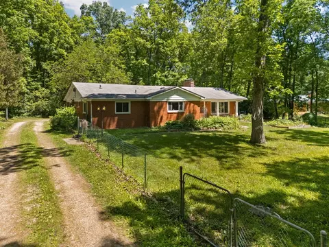 Exterior - 4271 Willis, Milan, MI 48160 photo 8 of 9