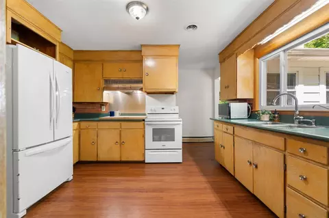 Kitchen - 4271 Willis, Milan, MI 48160 photo 1 of 4