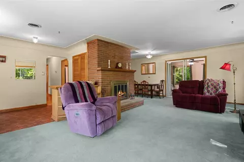 Living - 4271 Willis, Milan, MI 48160 photo 3 of 4