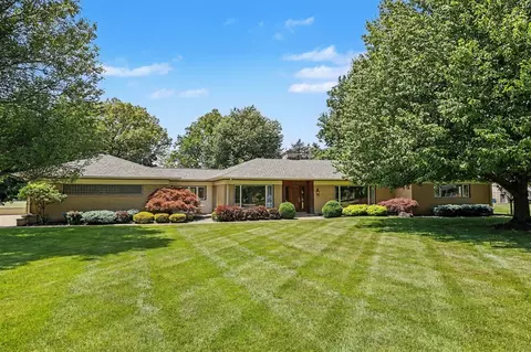 757 N Kalamazoo, Marshall, MI 49068
