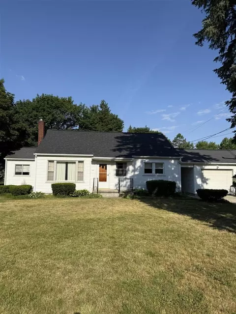 2326 Sunset, Adrian, MI 49221