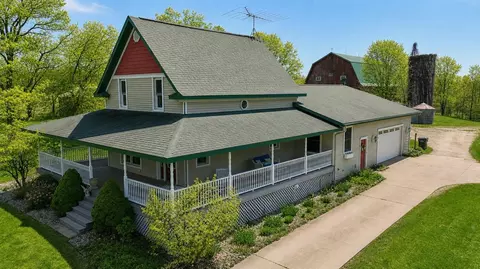 11481 Cressey, Plainwell, MI 49080
