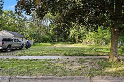 2302 Glendale, Kalamazoo, MI 49004