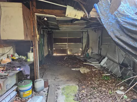 Exterior - 404 Mcomber, Dowagiac, MI 49047 photo 3 of 6