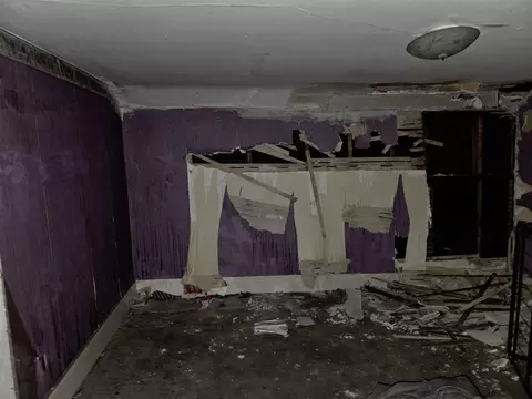 Bedroom - 404 Mcomber, Dowagiac, MI 49047 photo 2 of 3