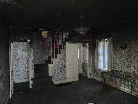 Entry Way - 404 Mcomber, Dowagiac, MI 49047 photo 1 of 3