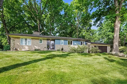 5236 Ridgebrook, Portage, MI 49002