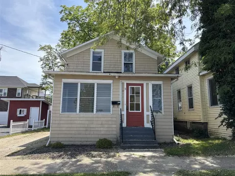 411 Court, Saint Joseph, MI 49085