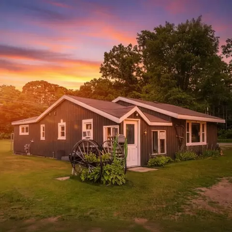 19030 W Almy, Howard City, MI 49329