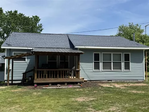 1952 W 16, Mesick, MI 49668