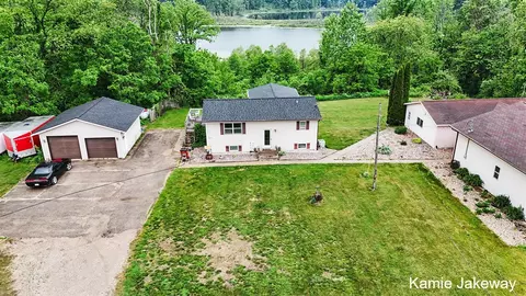 8395 Mcarthur, Belding, MI 48809
