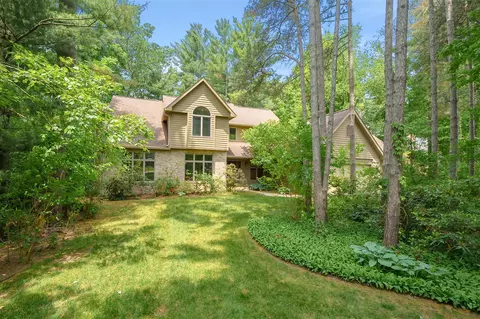 5434 Saddle Clb, Kalamazoo, MI 49009