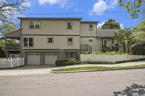 916 Brooks, Ann Arbor, MI 48103