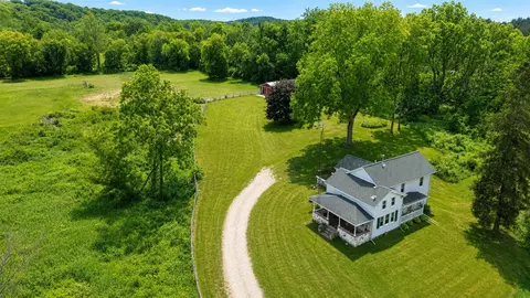 17281 Ely, Manchester, MI 48158