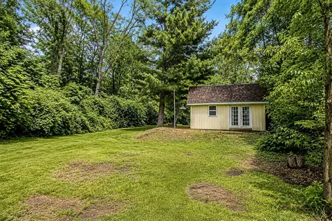 2800 Glasgow, Jackson, MI 49201 photo 14