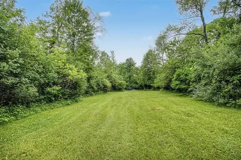 2800 Glasgow, Jackson, MI 49201 photo 8