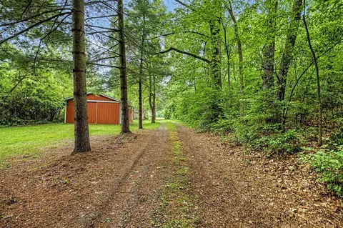 2800 Glasgow, Jackson, MI 49201