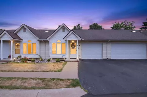 729 Clark #38, Tecumseh, MI 49286