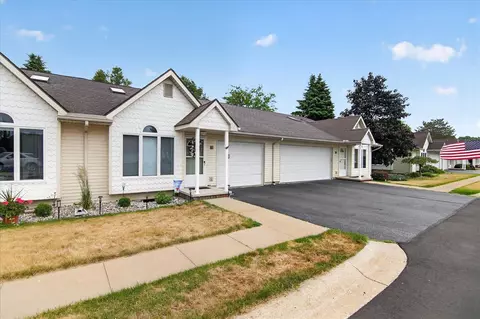 729 Clark #38, Tecumseh, MI 49286